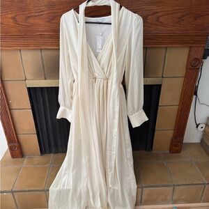 Elegant Cream Maxi Dress